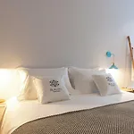 Blau 1911 Bed & Breakfast