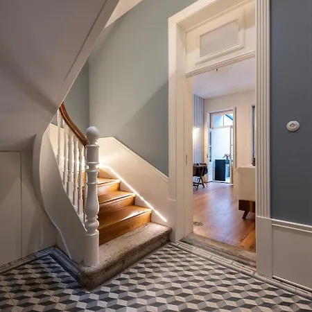 Blau 1911 Bed & Breakfast *