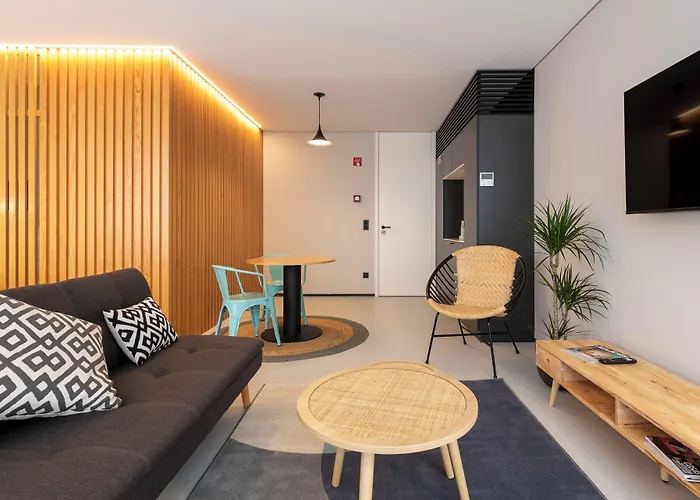 Blau 1911 Bed & Breakfast Porto