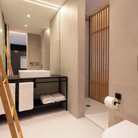 Blau 1911 Bed & Breakfast Porto