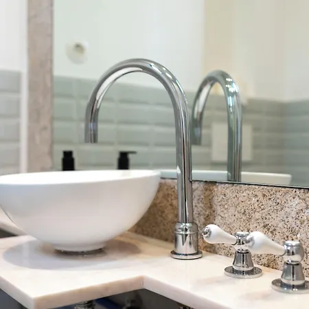 Blau 1911 Bed & Breakfast Porto