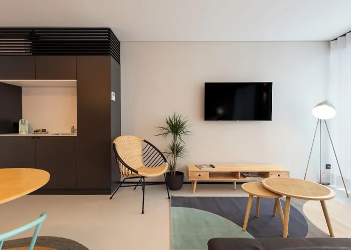 Blau 1911 Bed & Breakfast Porto