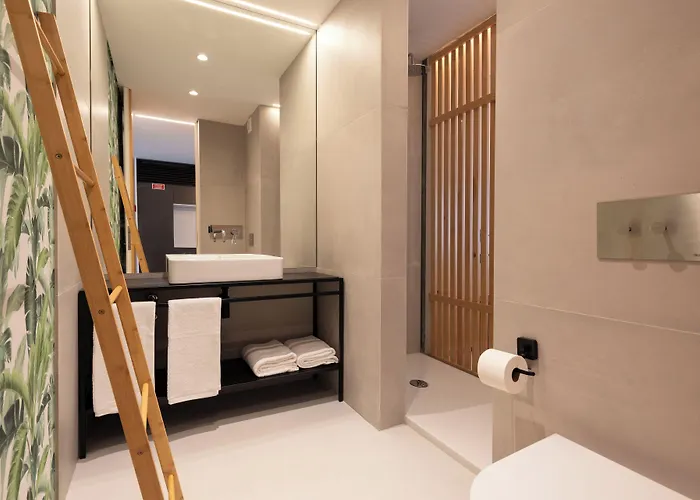 Blau 1911 Bed & Breakfast Porto